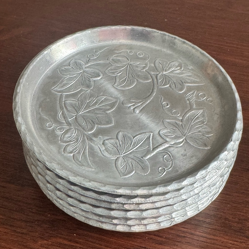 Everlast Silver Coasters with Green Ribbon - Picture 2 of 4